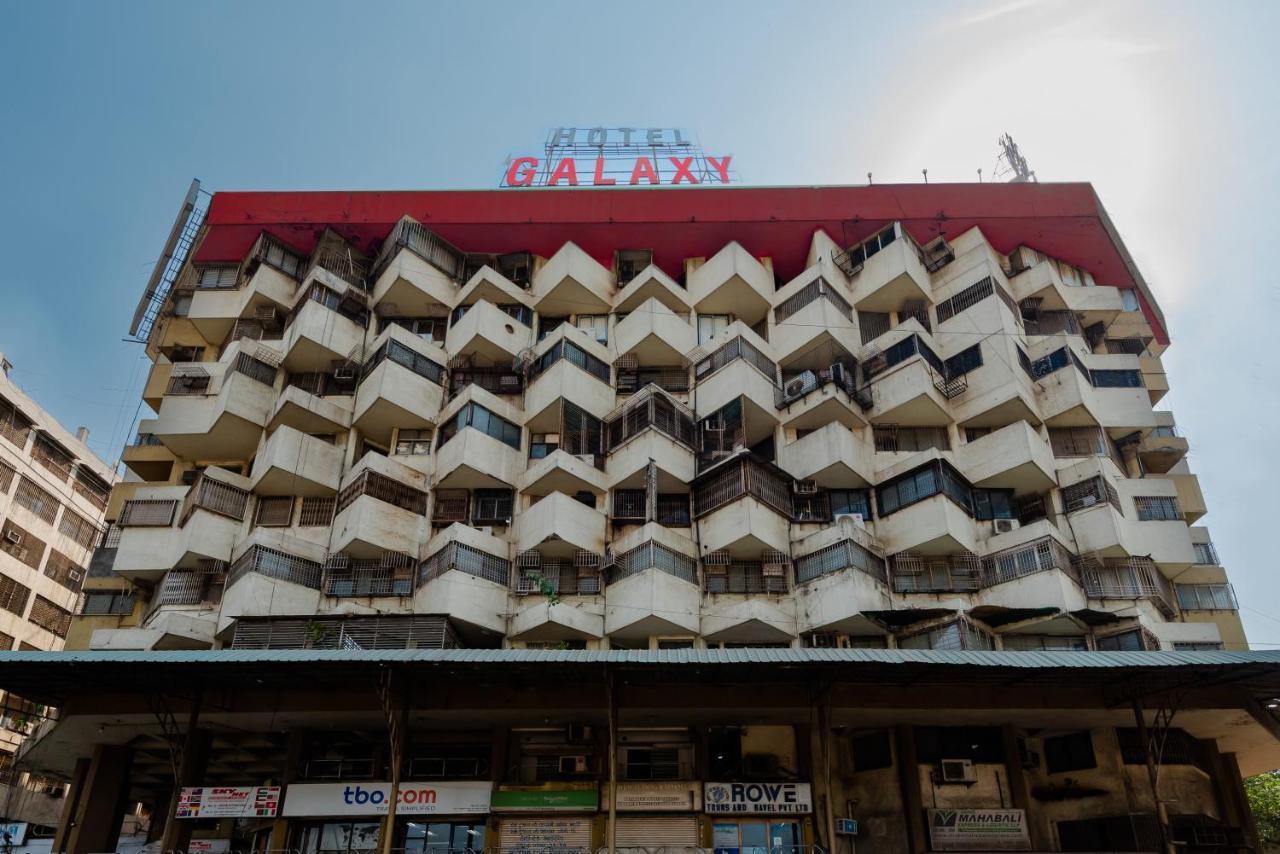 Hotel Galaxy Opp Surat Railway Station Bagian luar foto